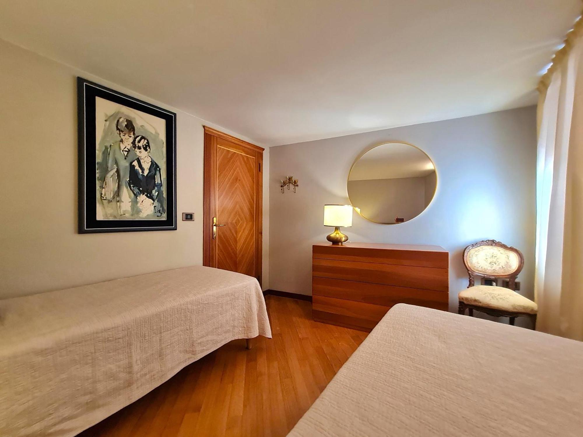 Allegretto Venice Luaran gambar